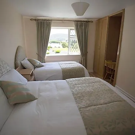 Island View House Bed and breakfast 4*