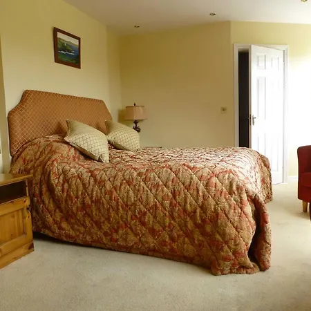 Island View House Bed & Breakfast 4*